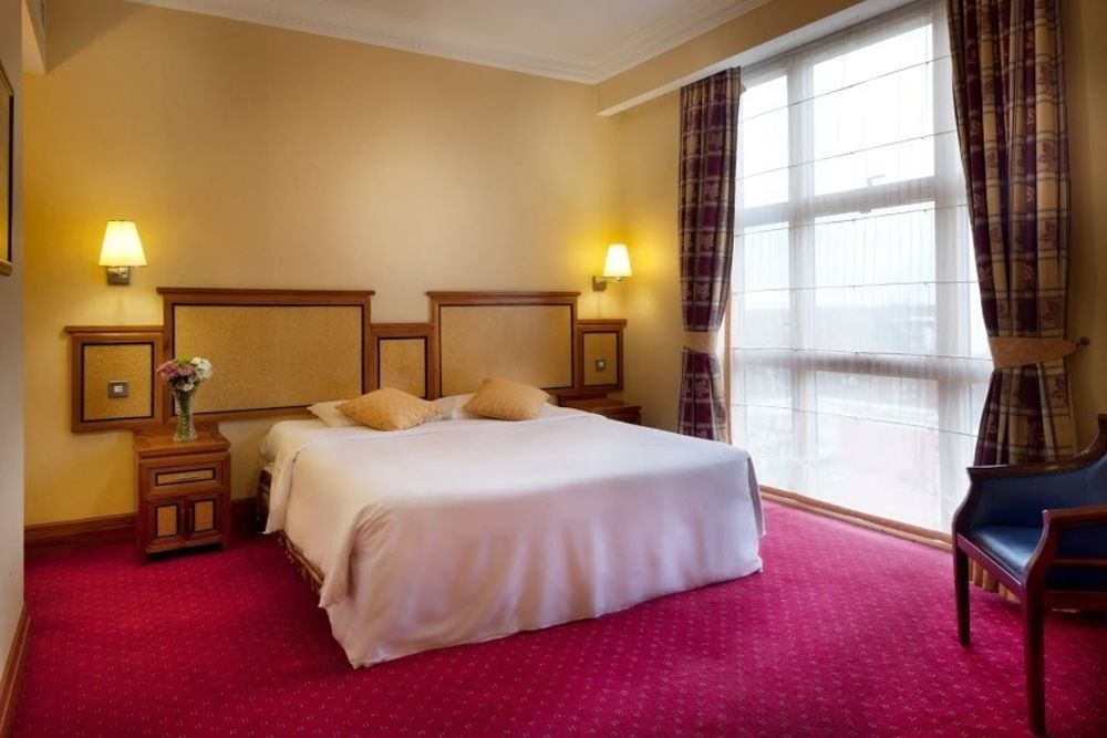 Grange Bracknell Hotel Kültér fotó